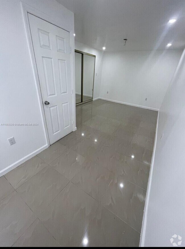 Westchester Apartments under 2,500 Miami, FL 6 Rentals