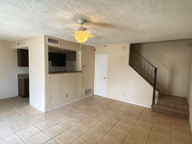 Building Photo - 4476 E Pueblo Ave