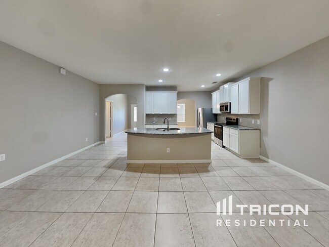 Building Photo - 603 Meadow Springs Dr