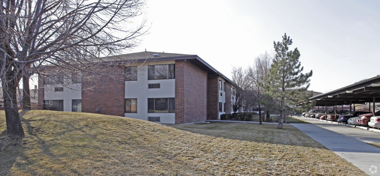 Building Photo - South Lake Villa Apartments