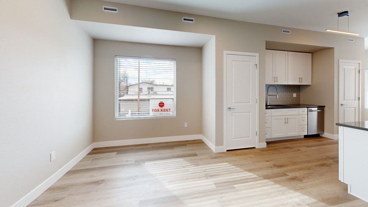 Photo - Delaware Apartments