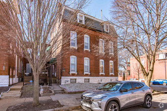 Building Photo - 1956 Senate St