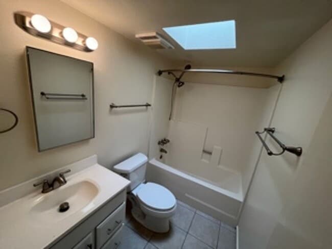 Building Photo - pm0649