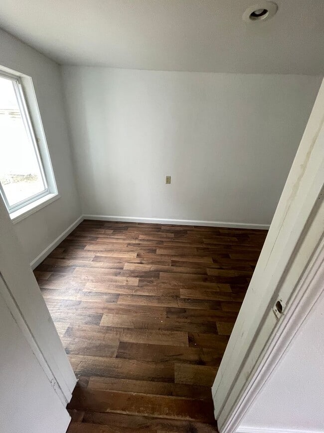 Foto del edificio - Huge Backyard!!! 2 Bedroom 1 Bathroom hous...