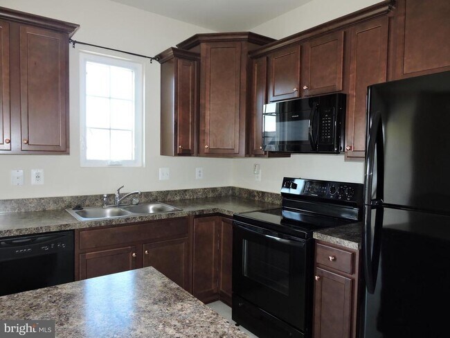 Building Photo - 20547 Asheville Dr