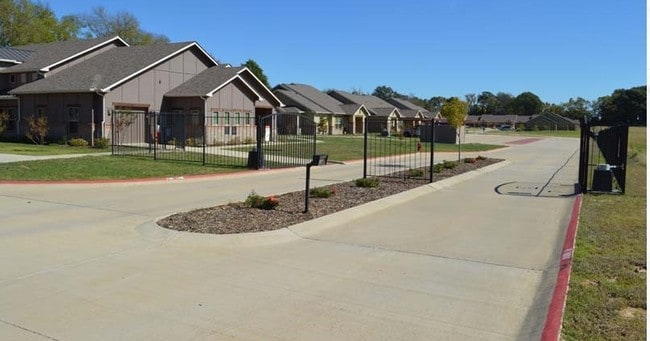 Building Photo - Stoneleaf at Fairfield