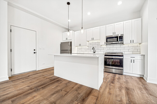 Foto del edificio - 2219 N Hamilton Ave