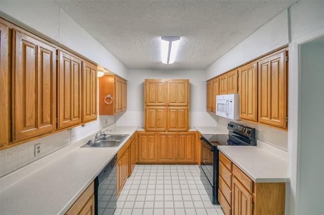 Building Photo - 9721 Westpark Dr