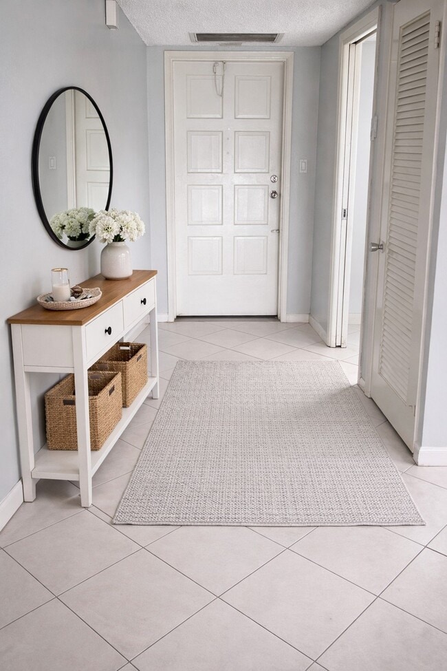 Photo - 3050 N Palm Aire Dr Apartment