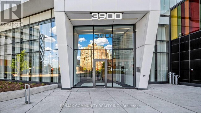 Photo du bâtiment - 3900 Confederation Pkwy