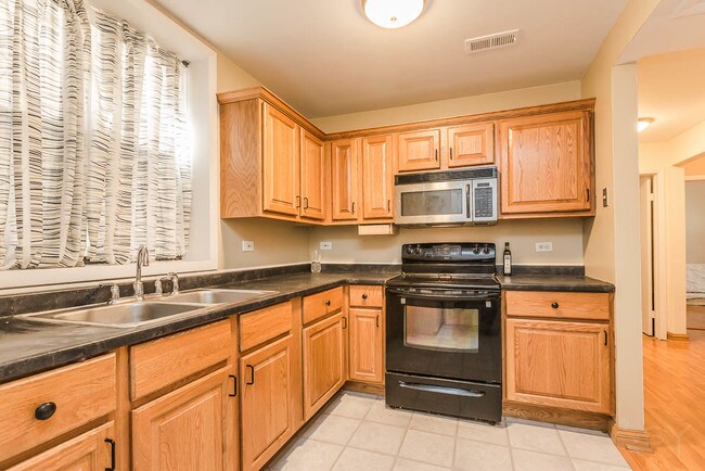 Foto del edificio - 6108 S Dorchester Ave