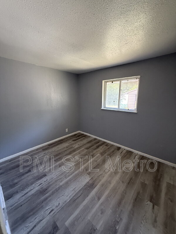 Foto del edificio - 10870 Spring Garden Dr