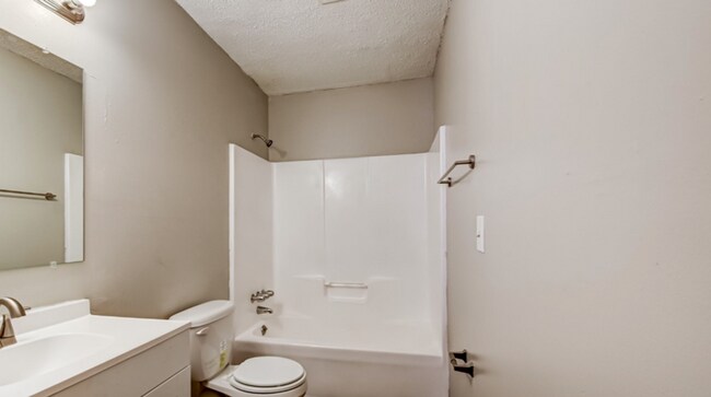 Foto del edificio - Discover Your Urban Oasis: Stunning 3BR Ap...
