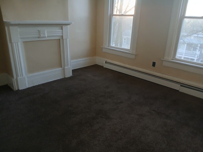 Master bed room - 139 N Clinton St