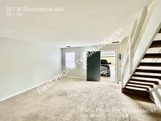 Foto del edificio - Affordable 1 Bed Townhouse Close to Downtown