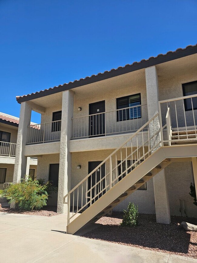 Foto del edificio - Fully Furnished Winter & Summer Condo