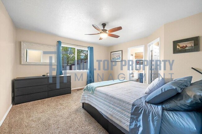 Building Photo - 4 Bed, 2 Bath Home with 2-Car Garage in North Nampa