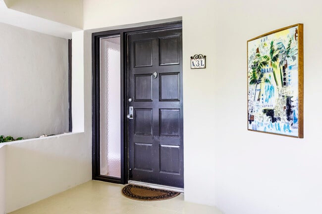 Foto del edificio - 1100 Marine Way W