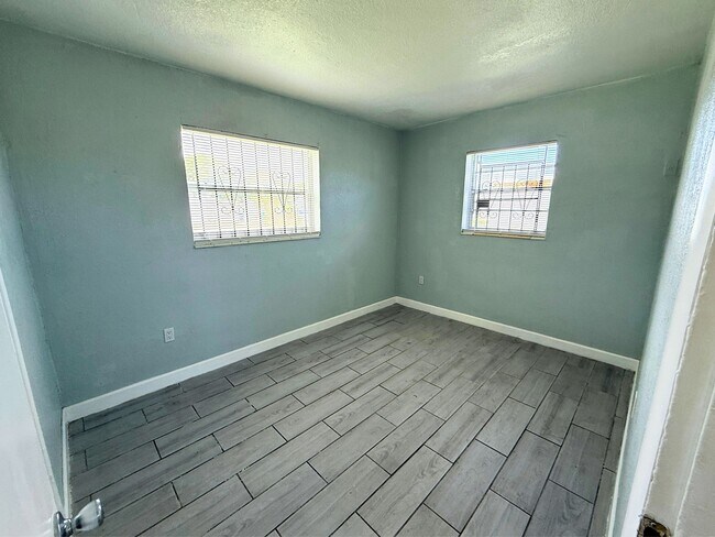 Foto del edificio - 3540 NW 209th Terrace