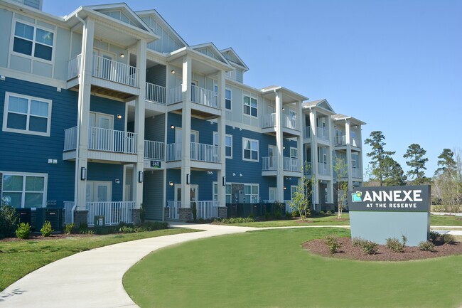 Building Photo - The Reserve at Forest Hills