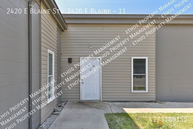 Building Photo - 2420 E Blaine St