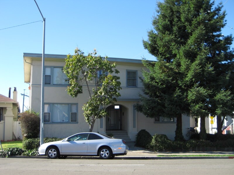 Primary Photo - 909 Aileen St