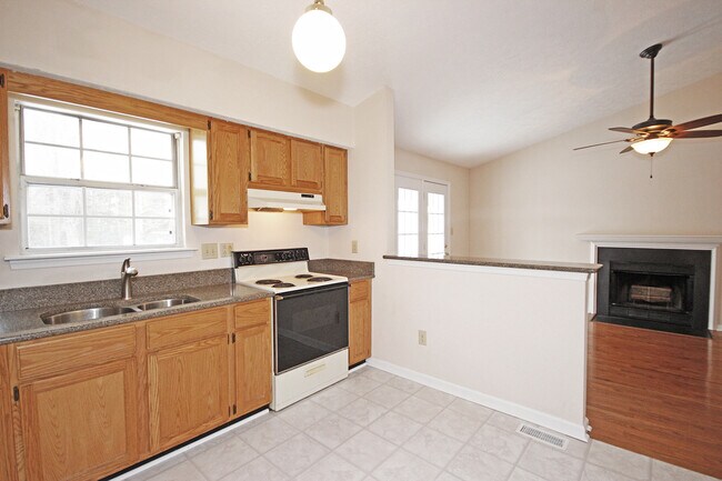 Foto del edificio - Charming Rancher in Fox Ridge Community