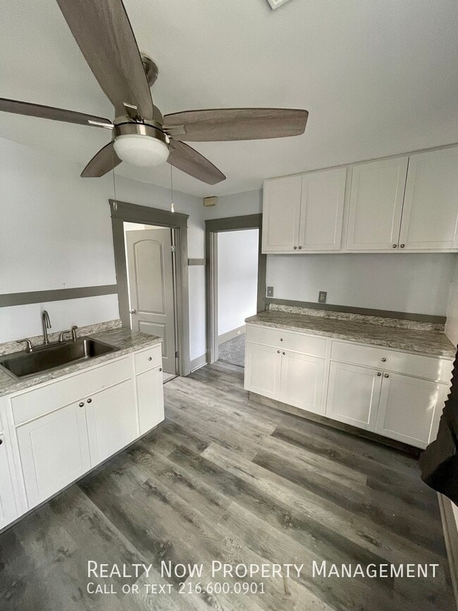 Foto del edificio - 2813 Marvin Ave