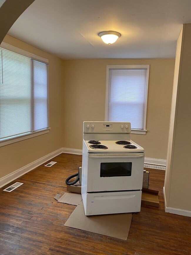 Foto del edificio - 7356 Park Dr