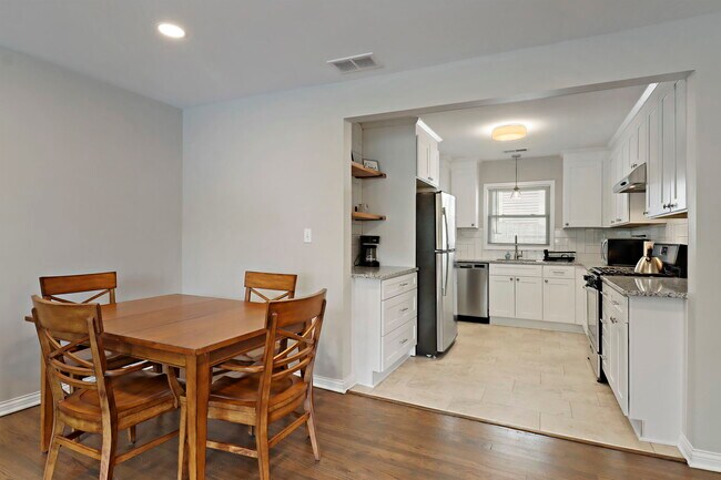 Foto del edificio - 500 W Pacific Ave