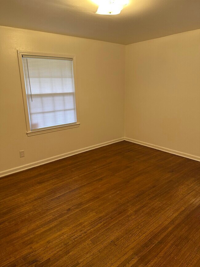 Foto del edificio - 580 Parkdale Dr