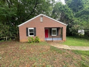Building Photo - 1002 Wilmoth St