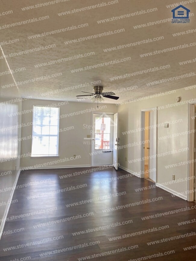 Building Photo - 155 Dogwood Pointe Dr