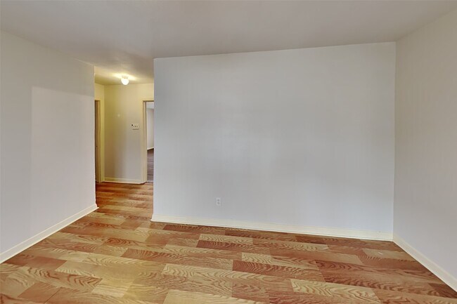 Foto del edificio - 4310 Boynton Dr