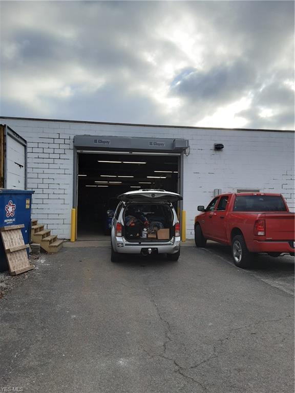 Building Photo - 17515 S Miles Rd