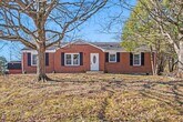 Primary Photo - 111 Daleview Cir