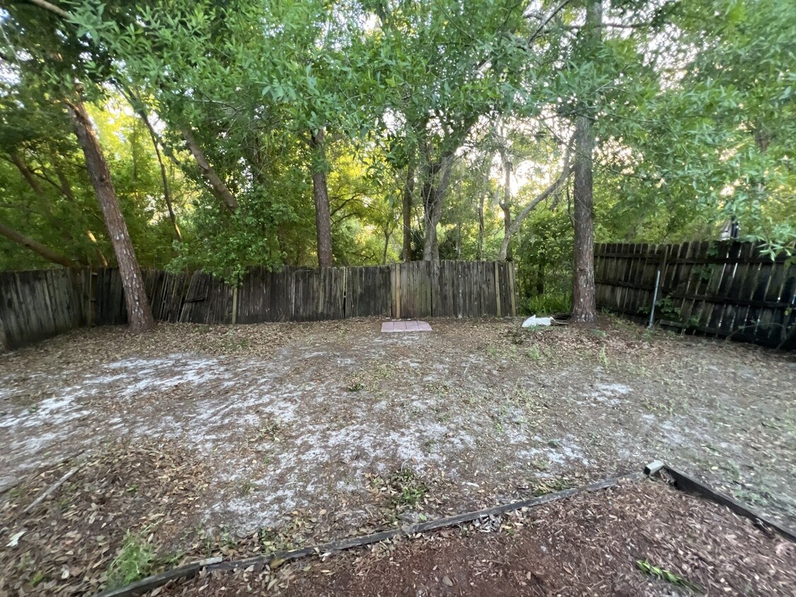 Foto del edificio - 4843 Billy Direct Ln