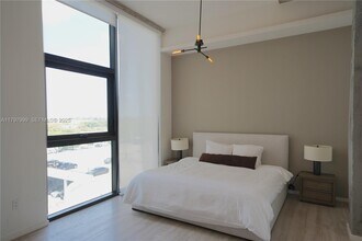 Building Photo - 7920 NE 2nd Ave