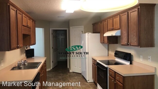 Building Photo - 3 br, 2 bath House - 125 Wax Myrtle Court