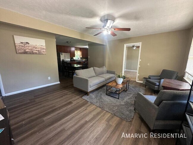 Foto del edificio - 3514 Golfview Rd