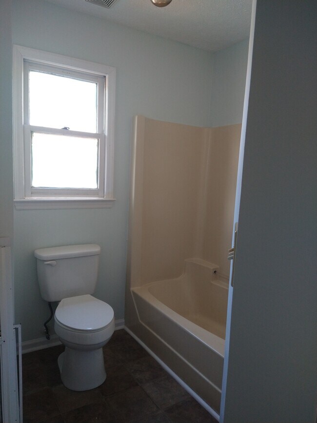 Building Photo - 5312 Bellwood Ct