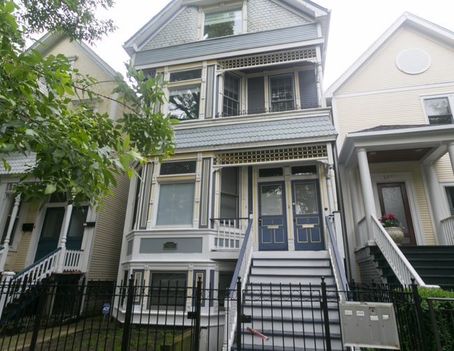 Building Photo - 1425 W Henderson St