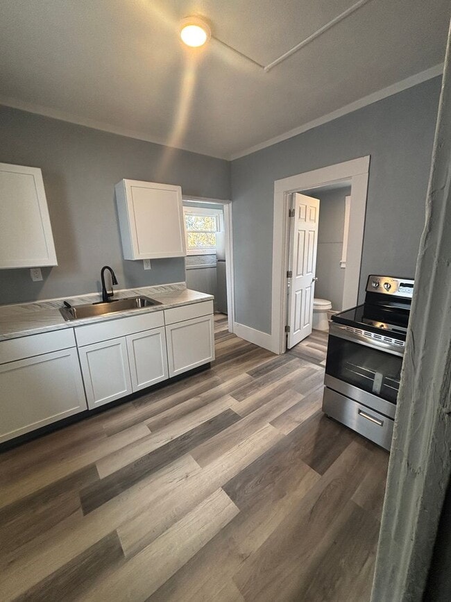 Building Photo - Updated 3 Bedroom Home in Akron!