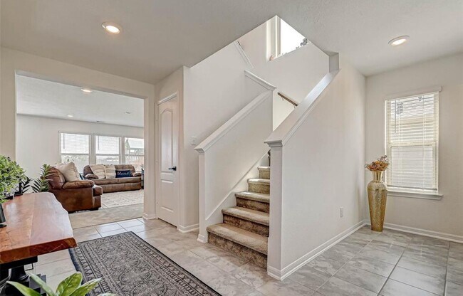 Building Photo - 1032 Vly Crst Ln
