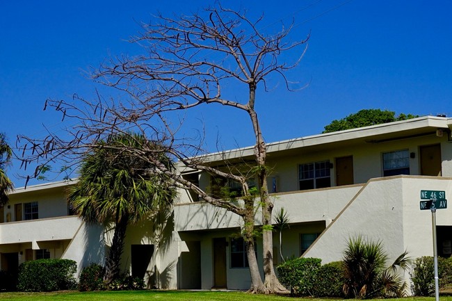 Building Photo - Villa Rica Apartment Home