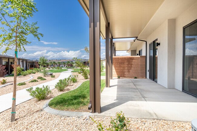 Foto del edificio - 2882 E Snowberry Dr