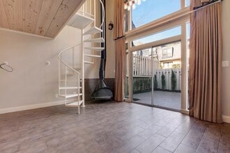 Building Photo - 150 Maribeau Square NW