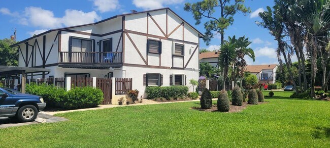 Foto del edificio - 2270 Lena Ln