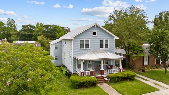 Building Photo - 1821 Spencer Ave