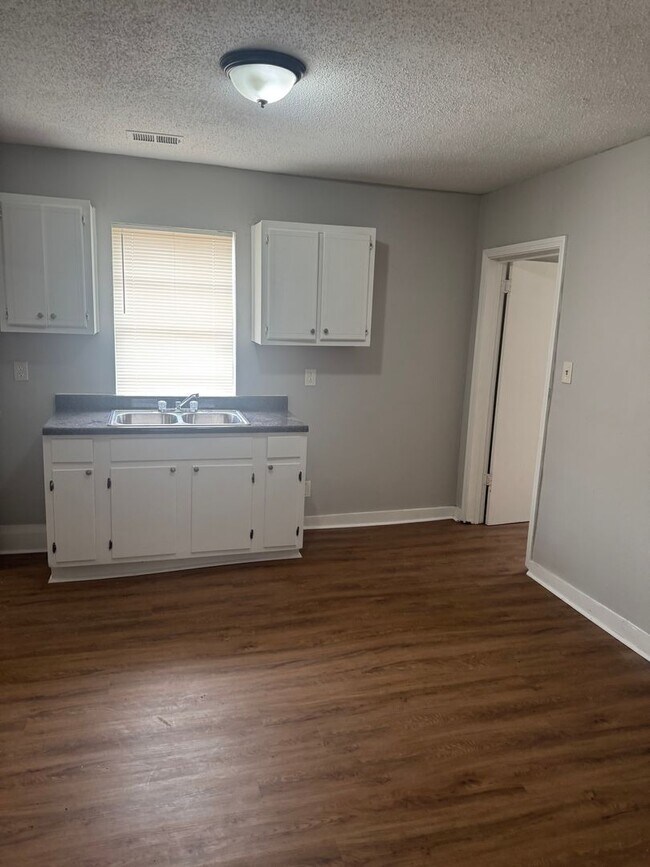 Foto del edificio - 694 Hamilton St